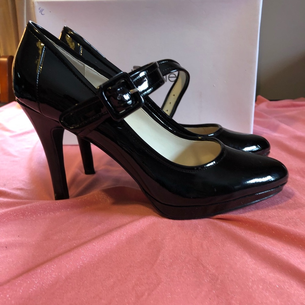 Calvin Cline Black Patent Leather 8 1/2, 4” Heels